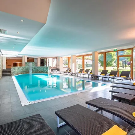 La Perla 4*